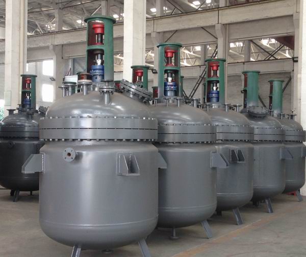 蒸汽加熱反應(yīng)釜、導(dǎo)熱油循環(huán)加熱反應(yīng)釜